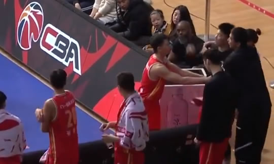 雷蒙道歉登熱搜榜！怒指恩師王治郅，社交媒體被攻陷：白眼狼